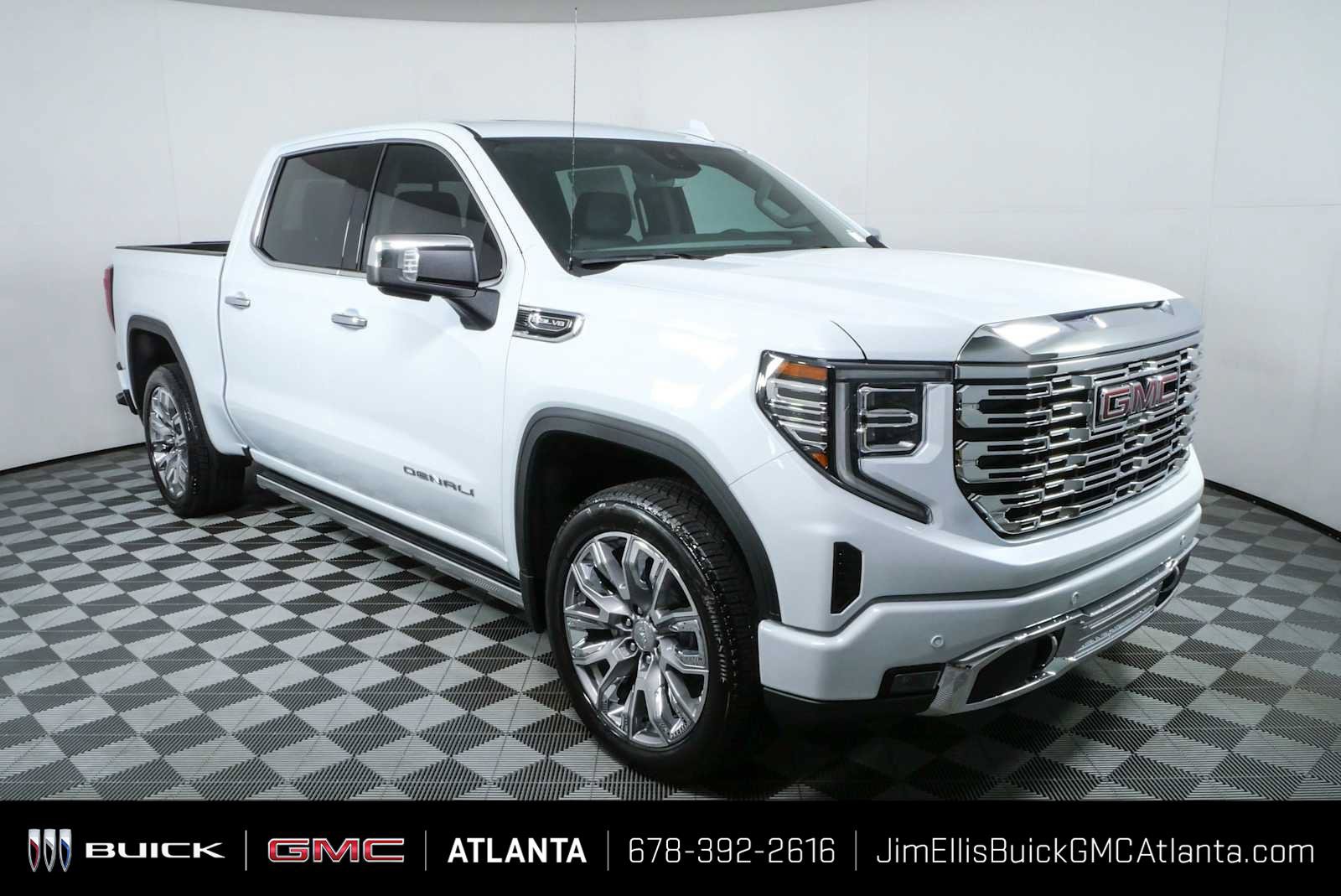 New 2026 GMC Sierra 1500 Denali w/ Denali Reserve Package AWD/4WD image 1