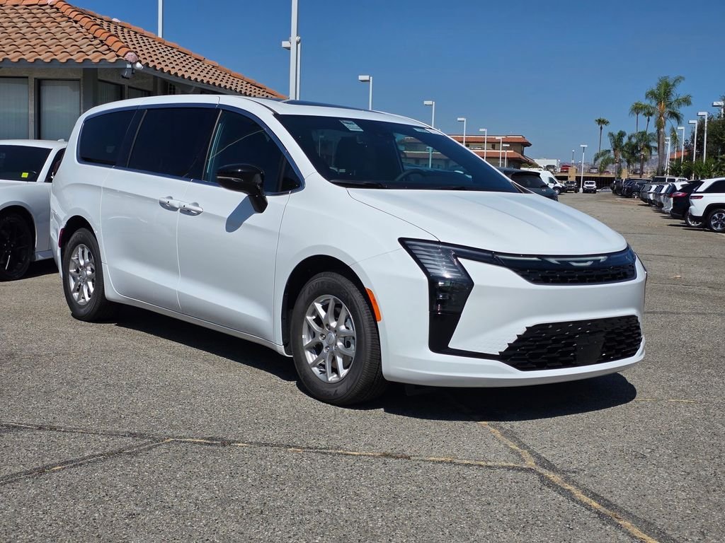 New 2027 Chrysler Pacifica Select w/ Family Tech Group