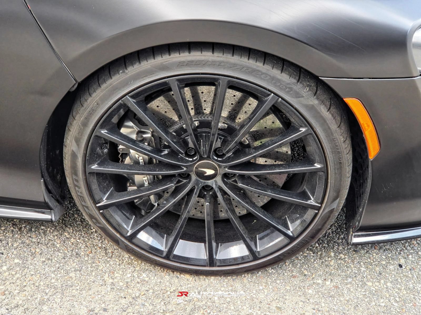 Used 2020 McLaren GT RWD image 18