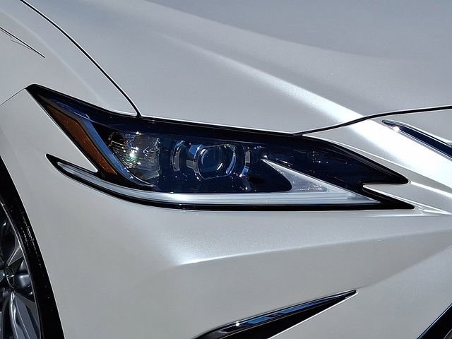 Used 2024 Lexus ES 350 image 11
