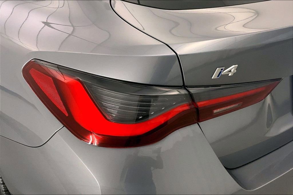 Certified 2023 BMW i4 eDrive35 image 28