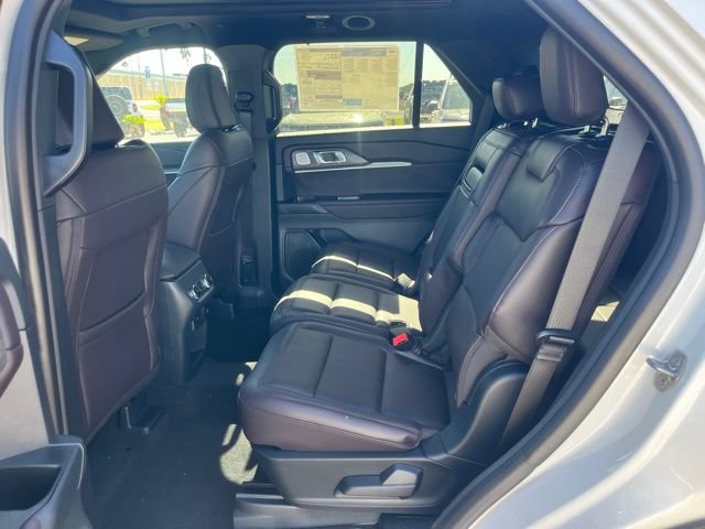 New 2026 Ford Explorer Platinum AWD/4WD image 18