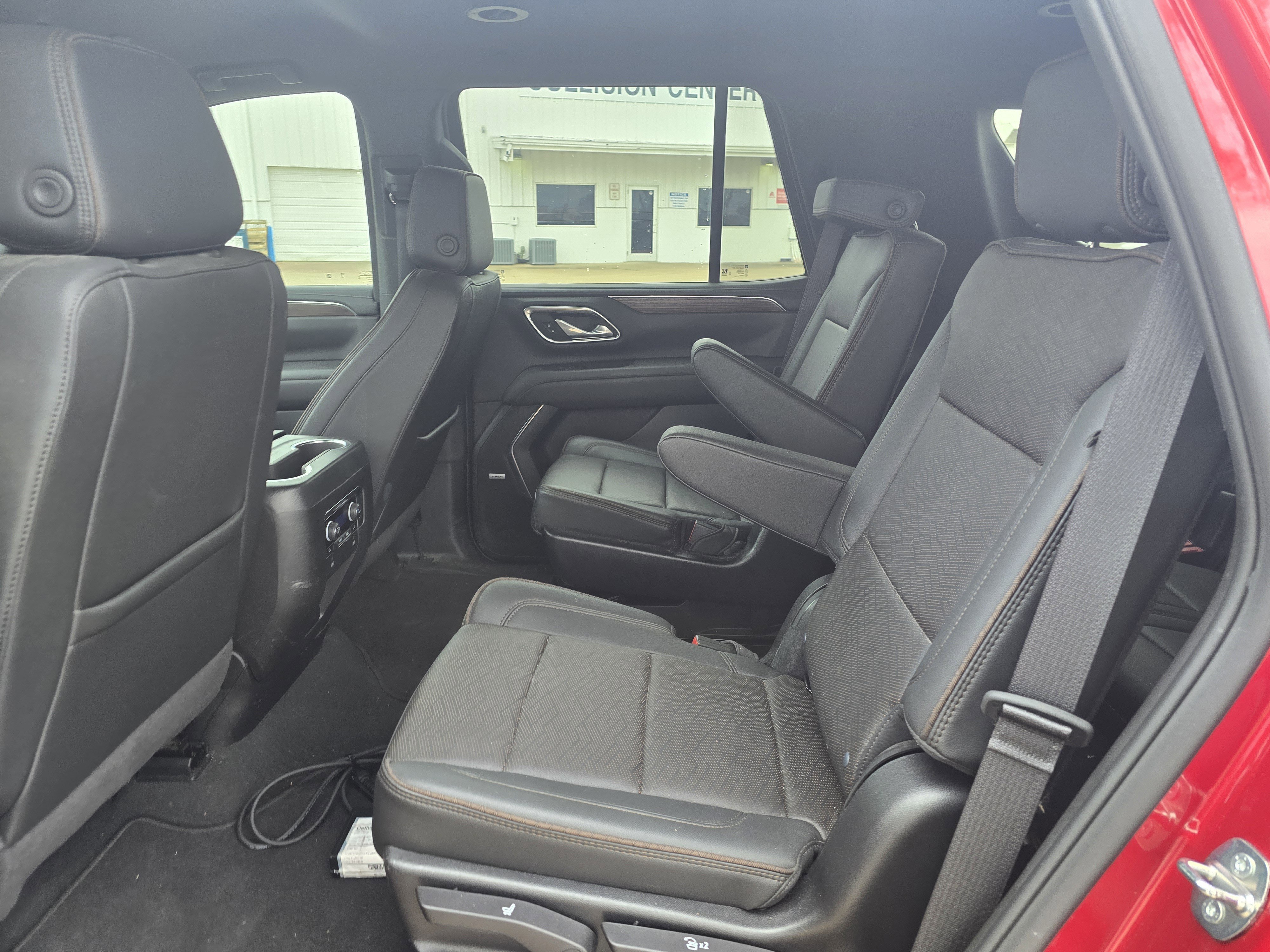 Used 2024 Chevrolet Tahoe High Country image 10