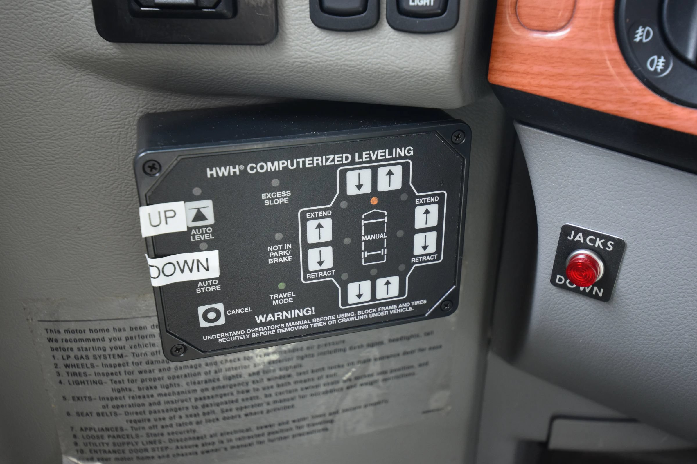Used 2010 Mercedes-Benz Sprinter 3500 image 33