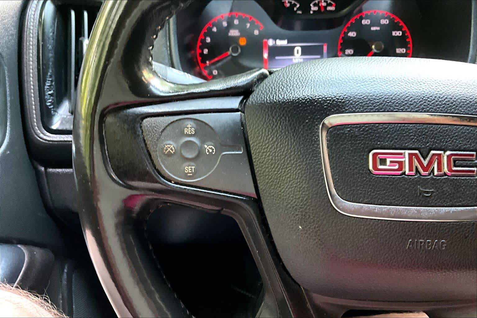 Used 2016 GMC Canyon SLE RWD image 23