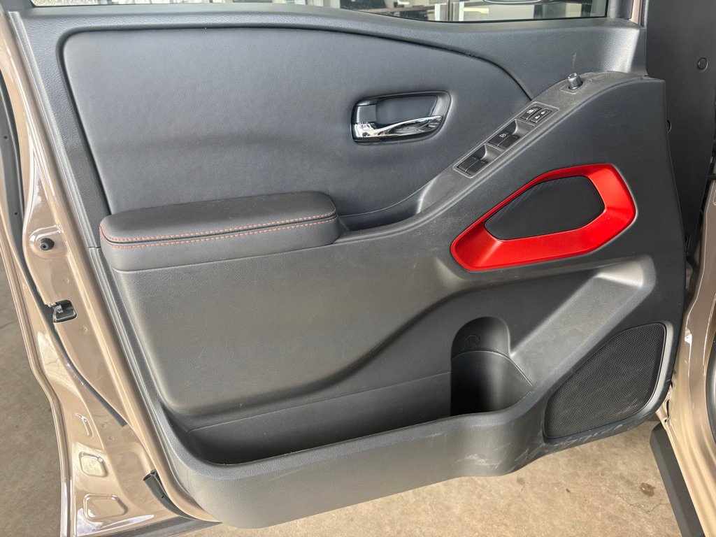 Used 2023 Nissan Frontier Pro-X w/ Technology Package image 8