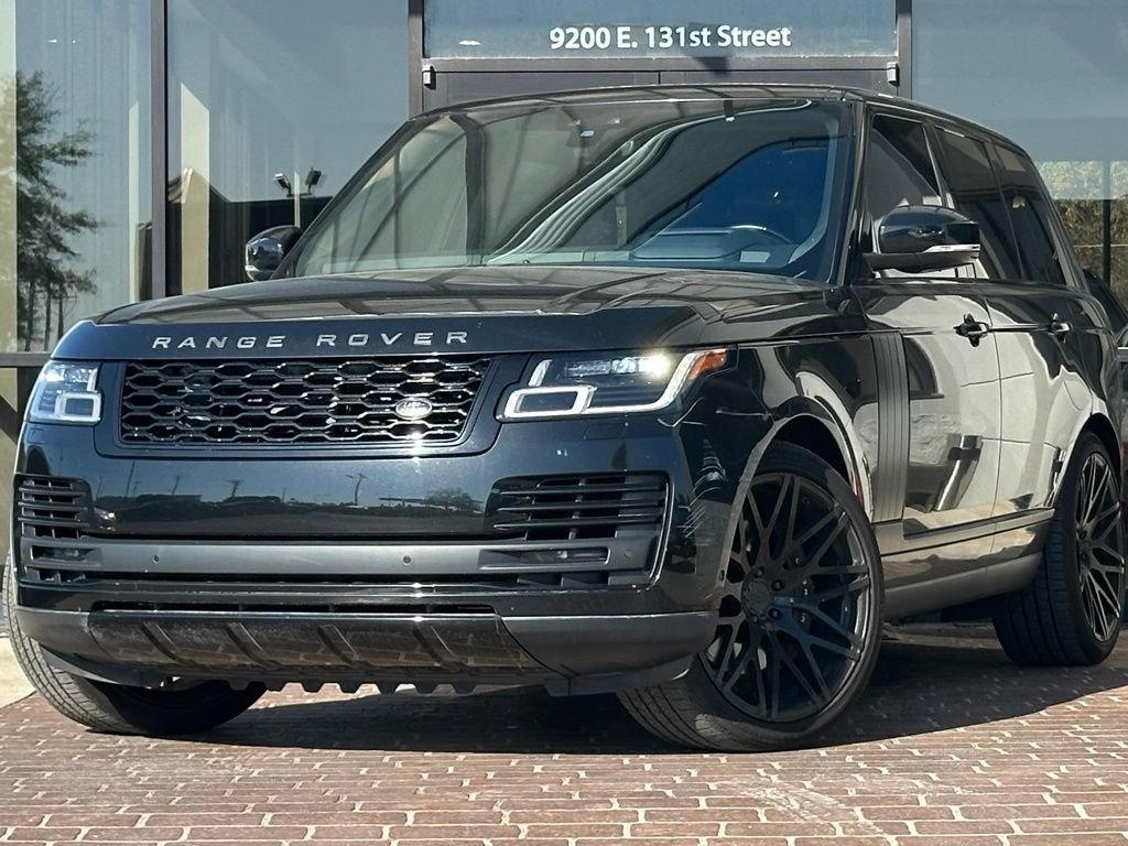 Used 2019 Land Rover Range Rover HSE image 1