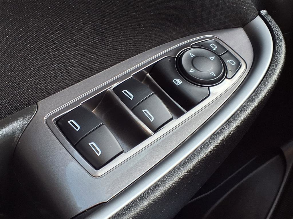 Used 2025 Chevrolet Malibu LS image 10