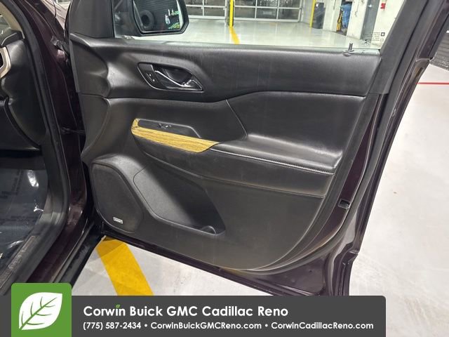 Used 2017 GMC Acadia Denali w/ Technology Package FWD image 20
