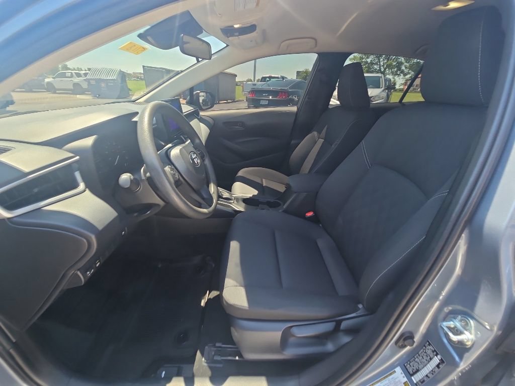 Used 2024 Toyota Corolla LE w/ LE Convenience Package FWD image 13
