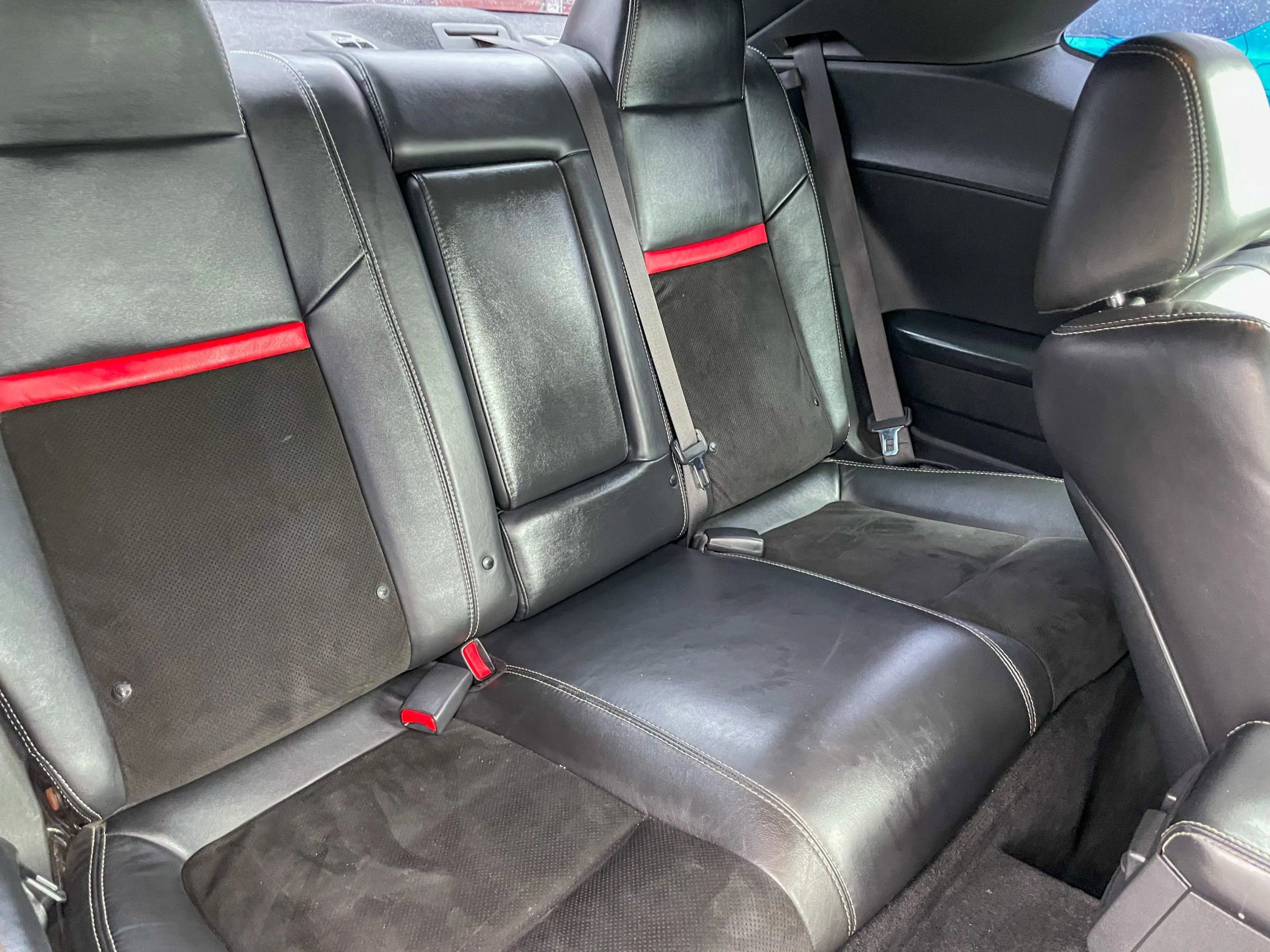 Used 2012 Dodge Challenger SRT8 image 33