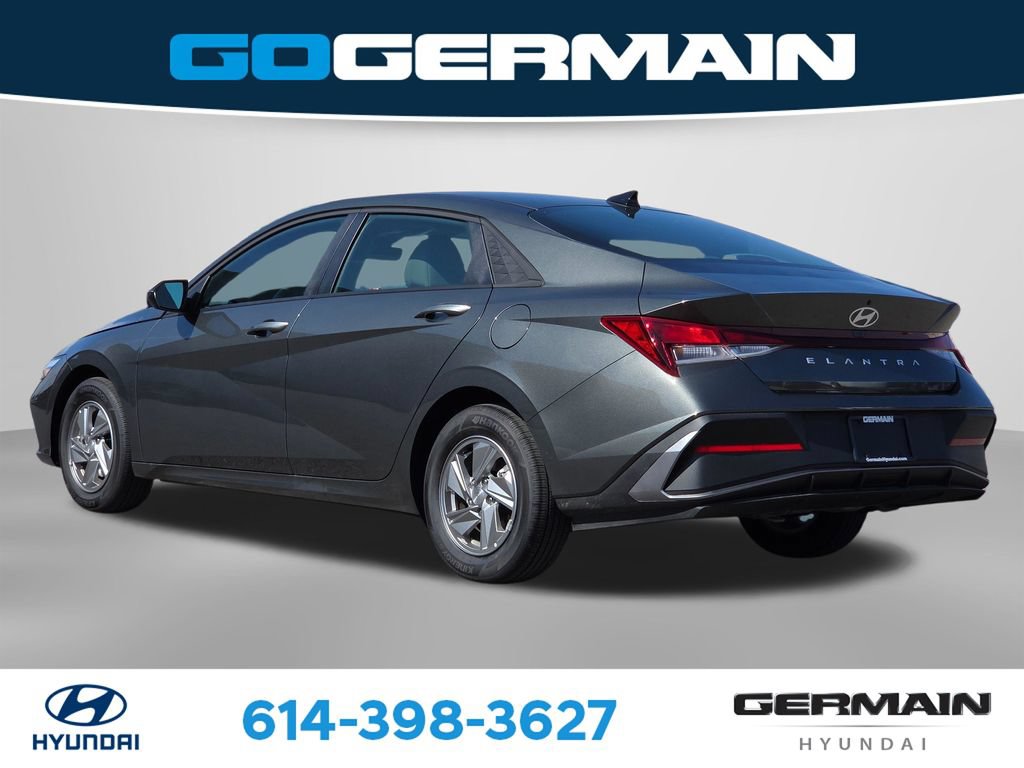 Certified 2026 Hyundai Elantra SE FWD image 10