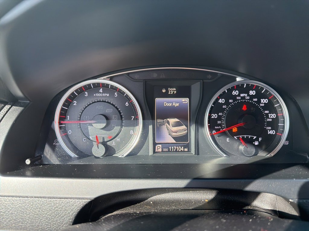 Used 2017 Toyota Camry SE w/ Moonroof Package image 10