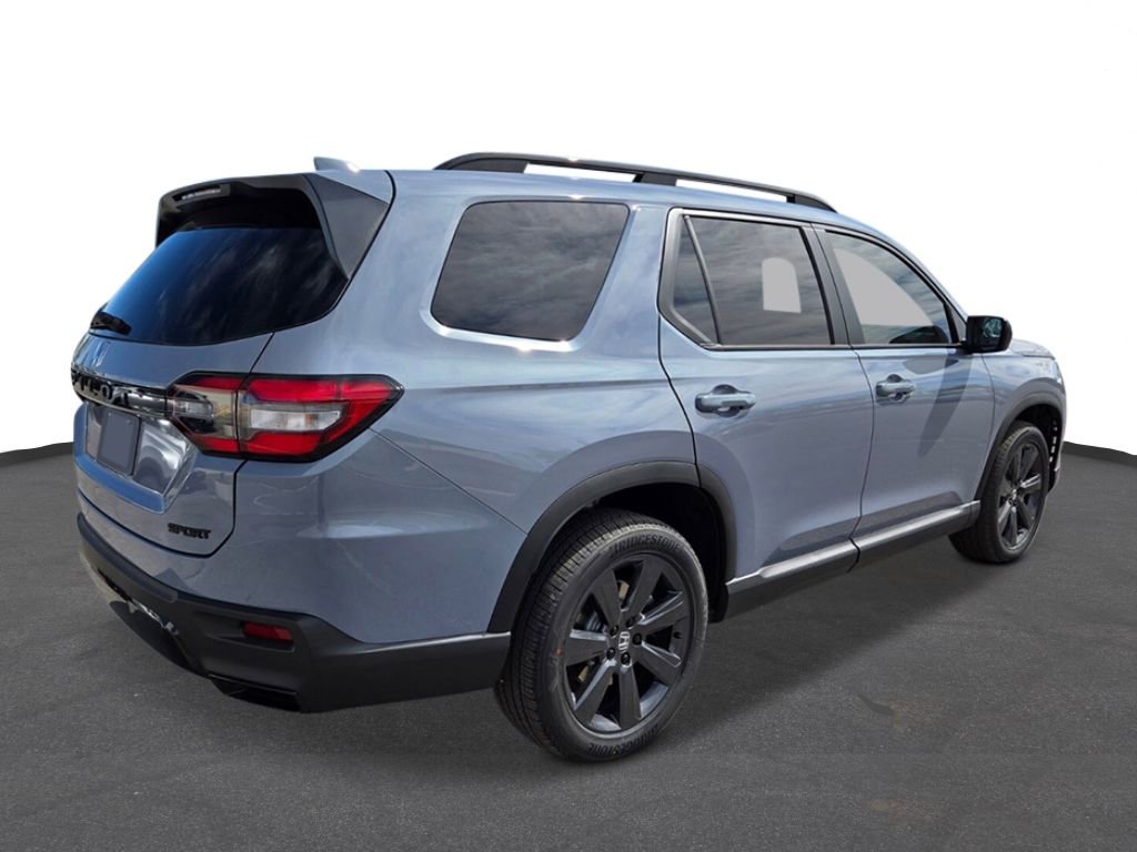 New 2026 Honda Pilot Sport image 3
