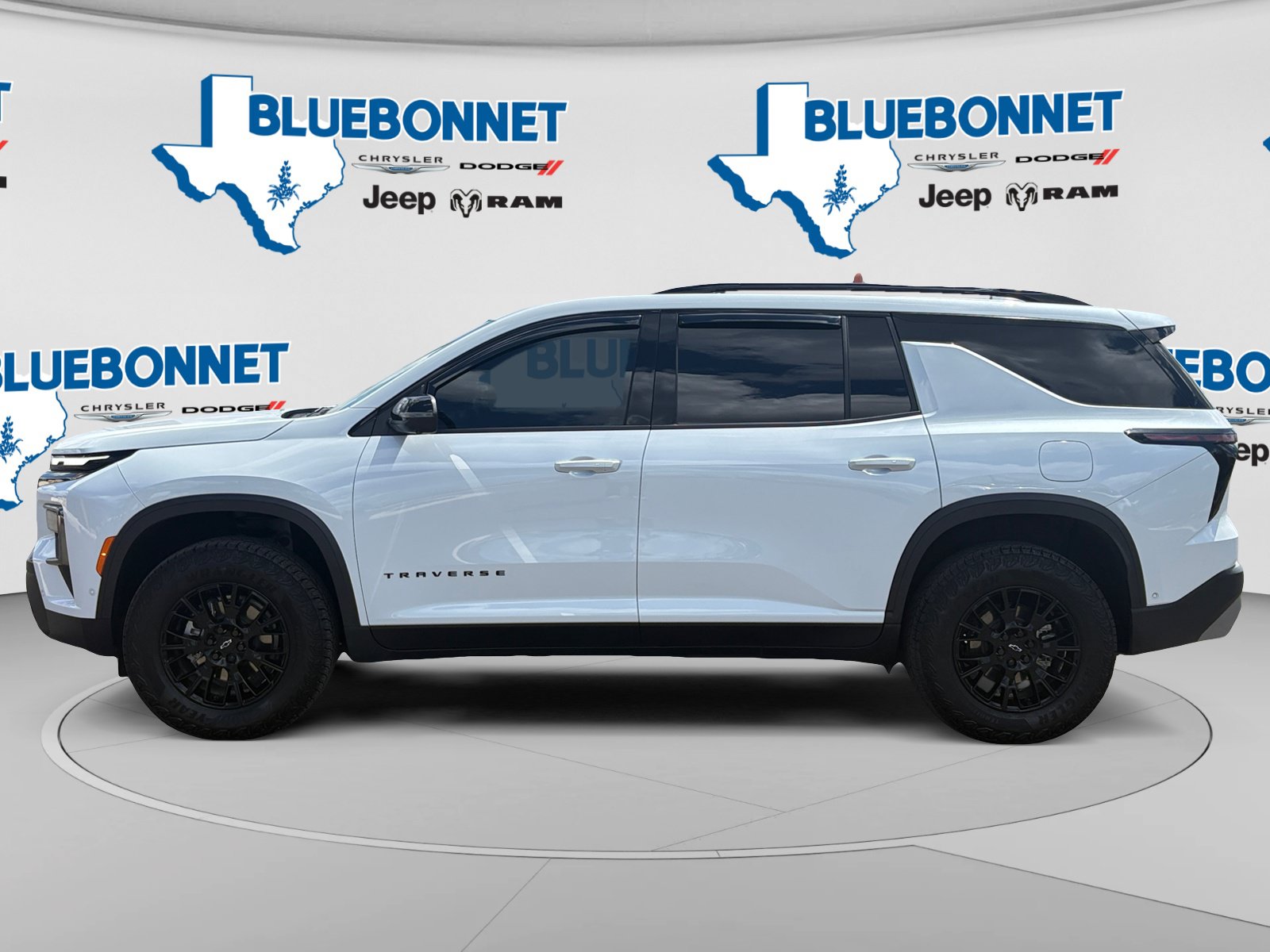 Used 2026 Chevrolet Traverse Z71 w/ Enhanced Driving Package AWD/4WD image 8