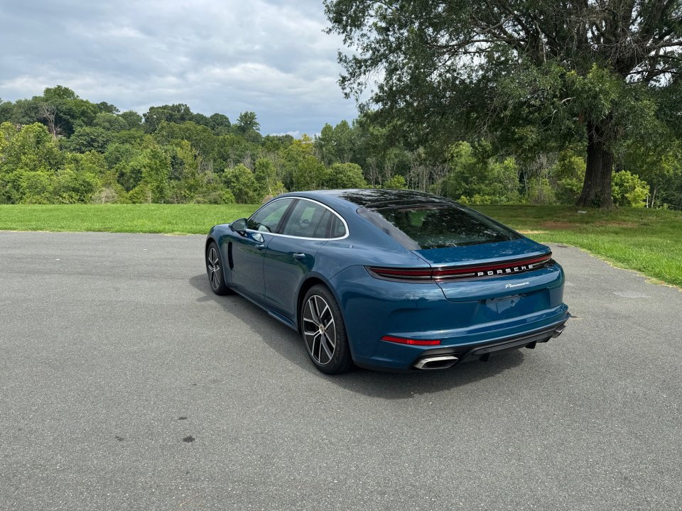 New 2025 Porsche Panamera image 3
