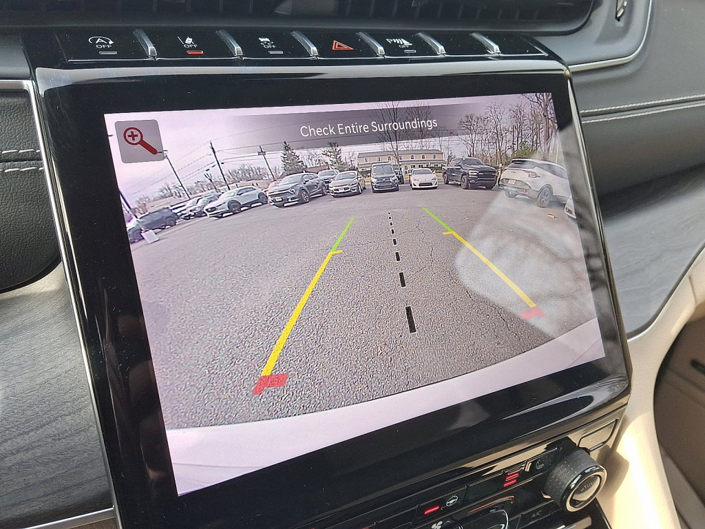 Certified 2022 Jeep Grand Cherokee L Limited image 27