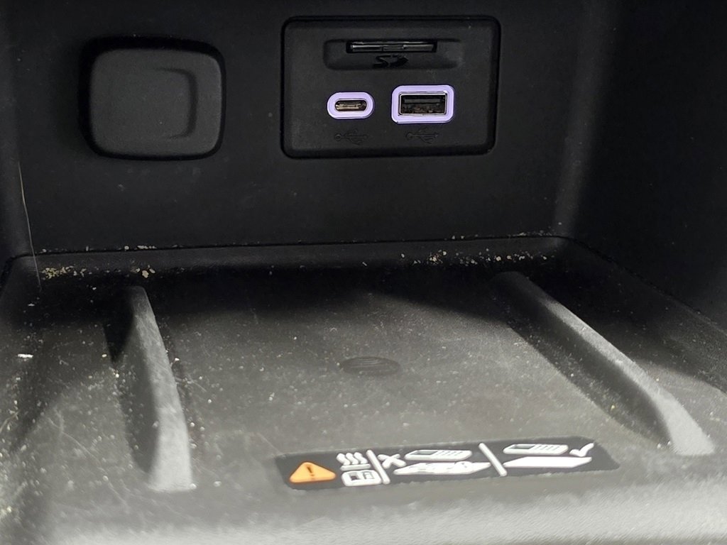 Used 2021 GMC Acadia Denali w/ Denali Technology Package image 31