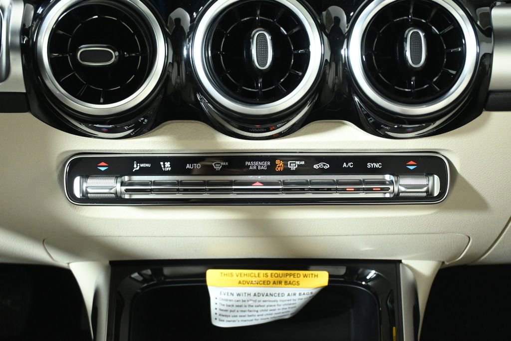 Certified 2025 Mercedes-Benz GLB 250 4MATIC image 19