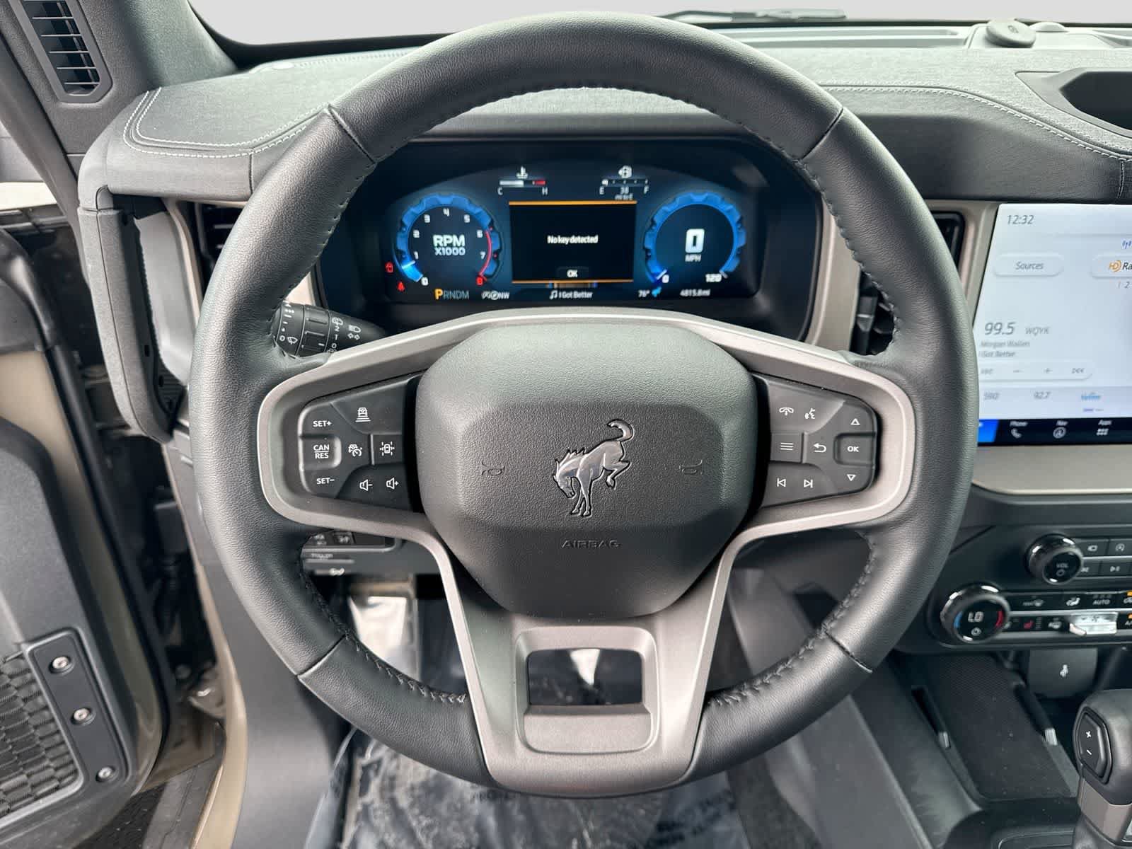 Used 2025 Ford Bronco Outer Banks AWD/4WD image 29