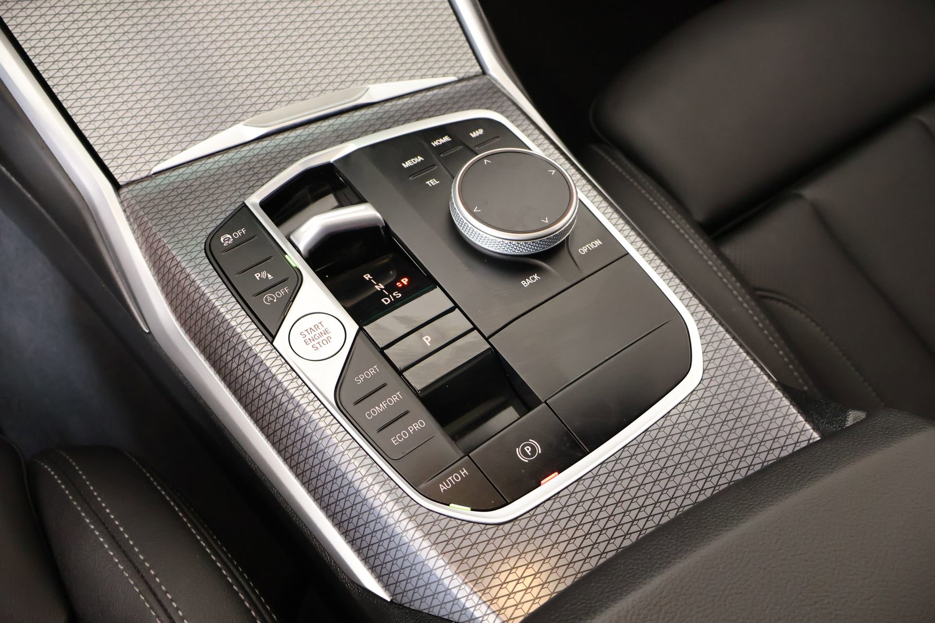 Used 2025 BMW 330i xDrive Sedan image 9