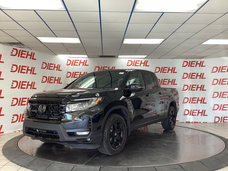 Used 2025 Honda Ridgeline Black Edition image 3