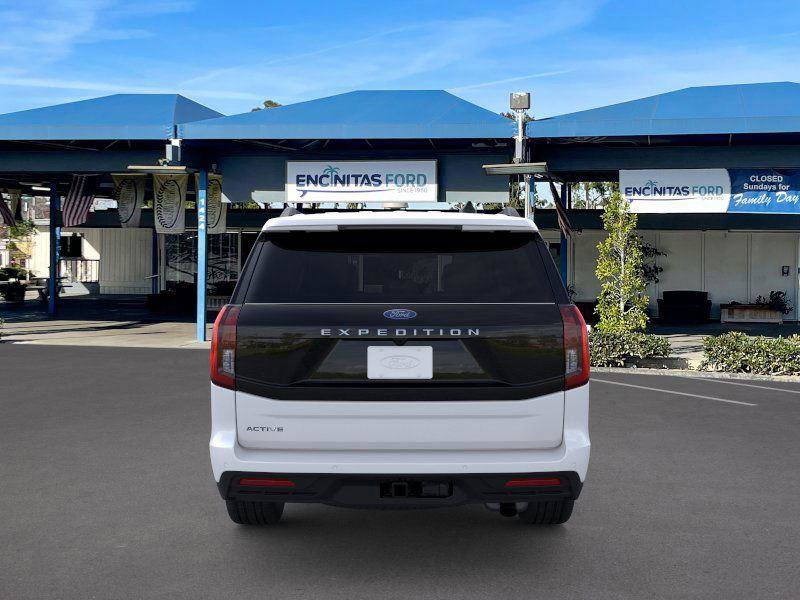 New 2025 Ford Expedition Active image 5