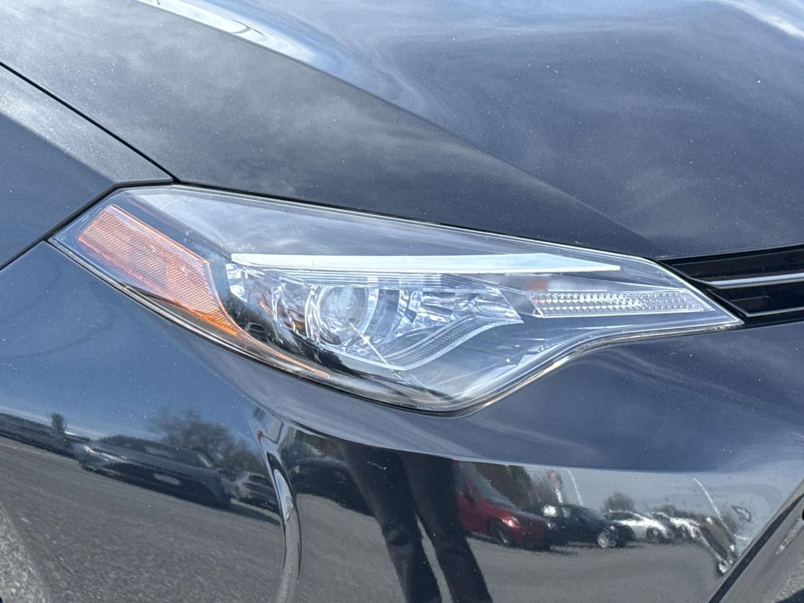 Used 2017 Toyota Corolla LE w/ Carpet Mat Package (TMS) FWD image 29