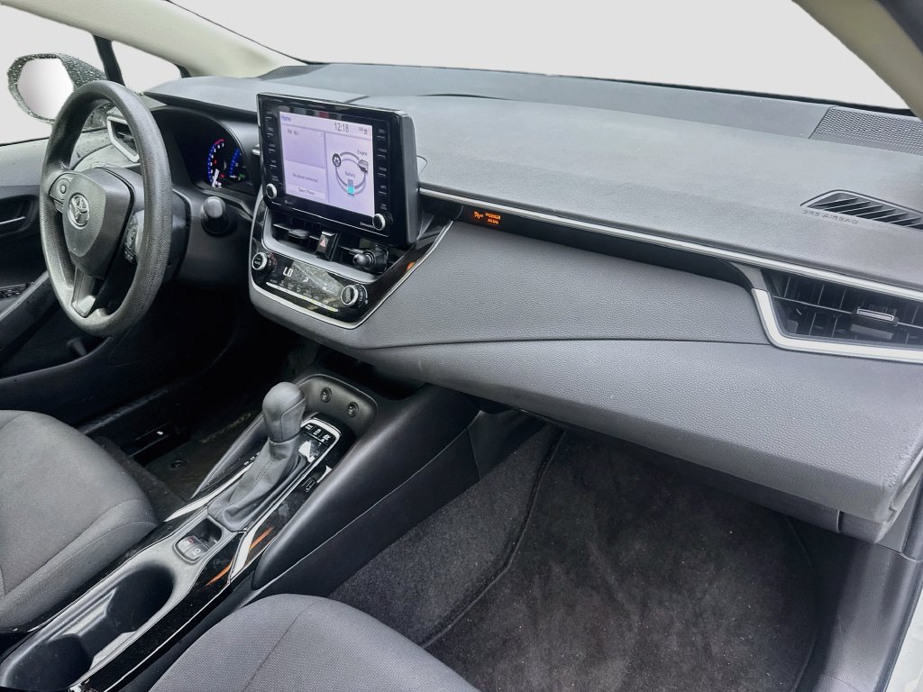Used 2022 Toyota Corolla LE w/ Carpet Mat Package (TMS) FWD image 30