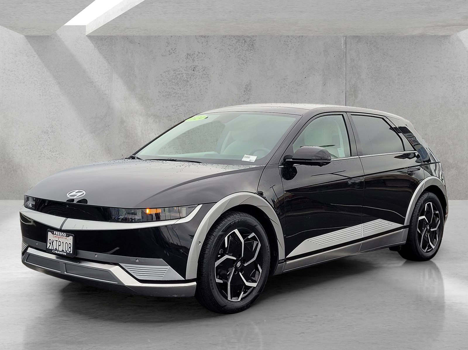 Used 2024 Hyundai Ioniq 5 Limited image 8