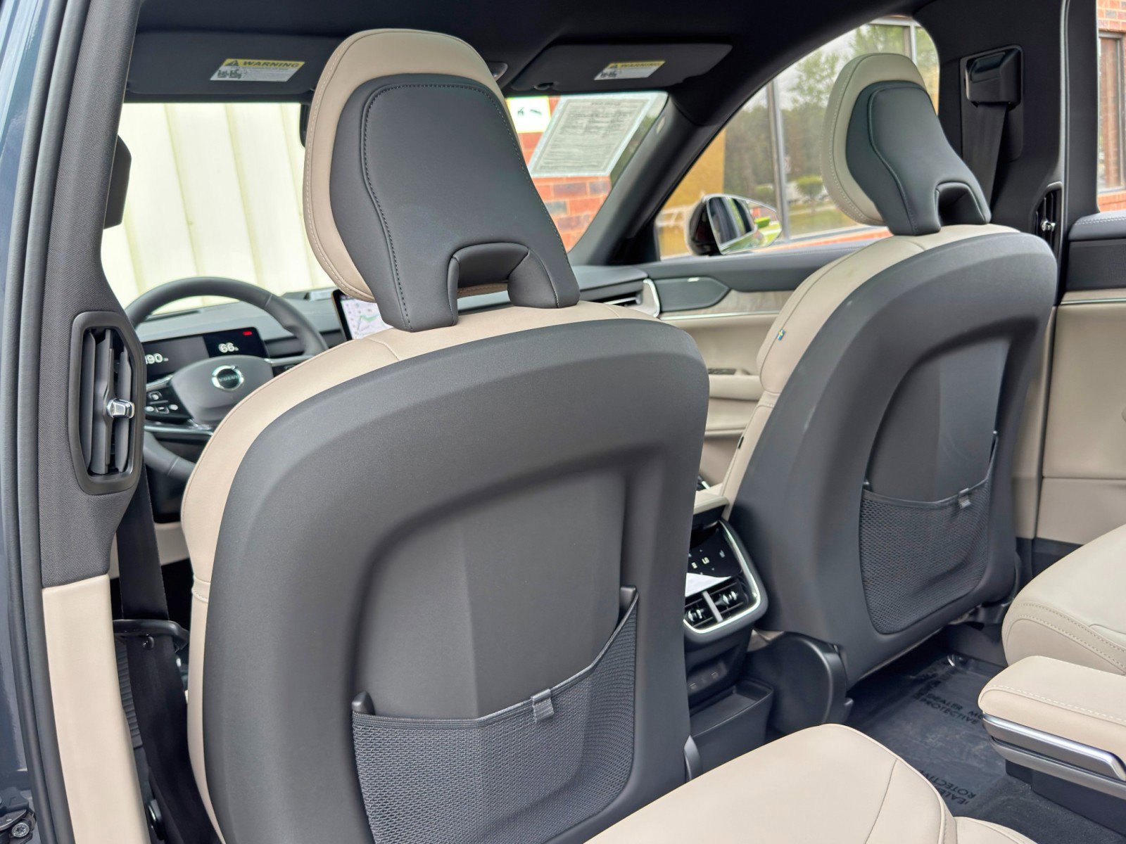 Used 2025 Volvo EX90 Ultra AWD/4WD image 34