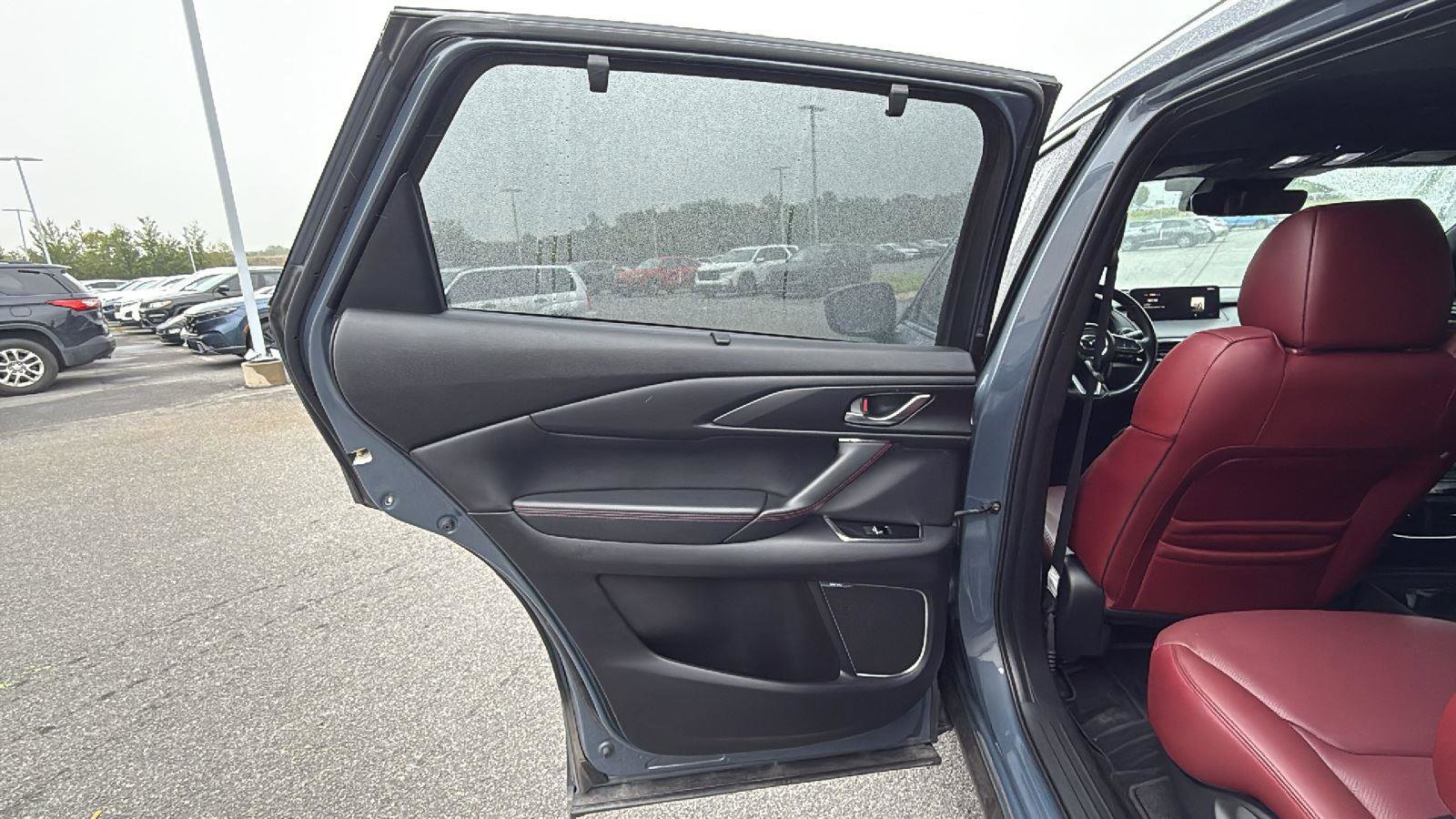 Certified 2022 MAZDA CX-9 Carbon Edition image 23