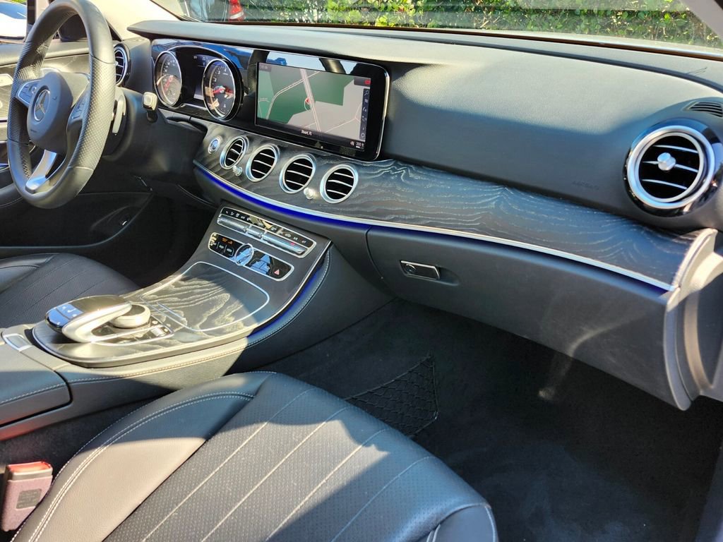 Used 2018 Mercedes-Benz E 300 E 300 image 15