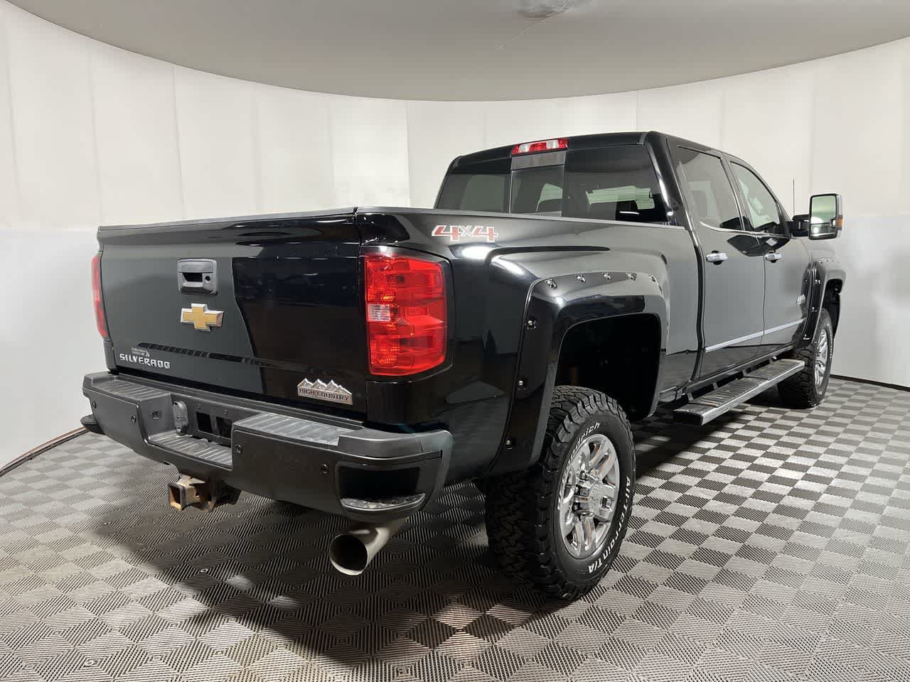 Used 2017 Chevrolet Silverado 3500 High Country w/ Duramax Plus Package AWD/4WD image 8