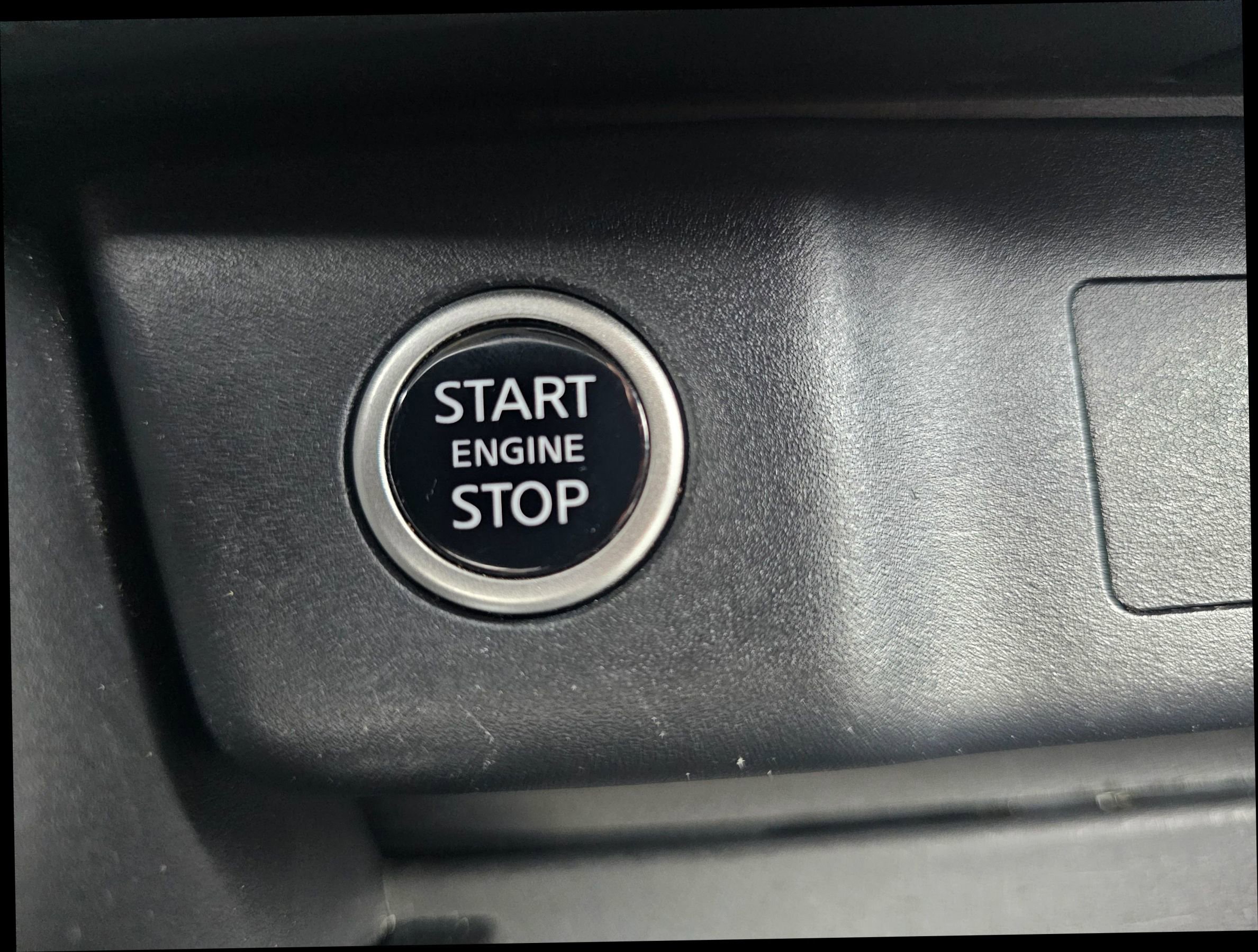 Used 2023 Nissan Rogue SV image 22