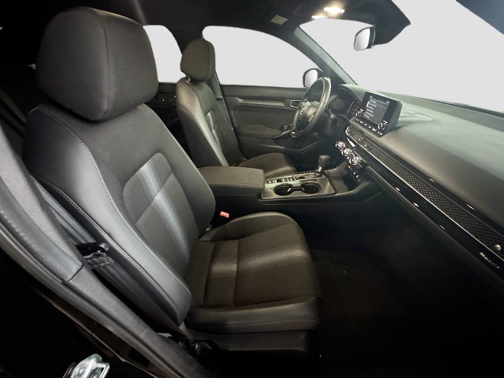 Used 2025 Honda Civic Sport image 31