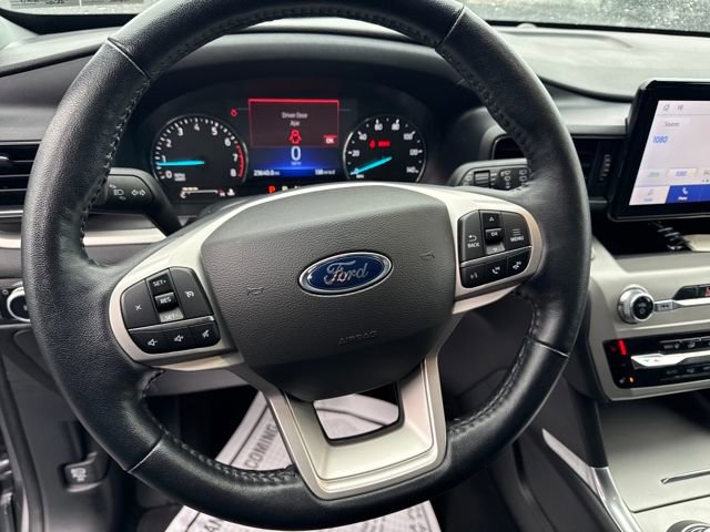 Used 2022 Ford Explorer XLT w/ Equipment Group 202A image 14