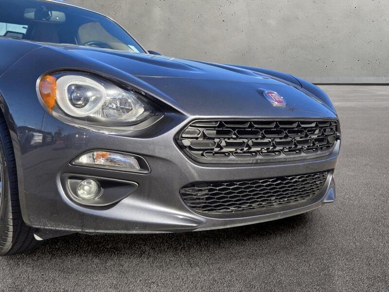 Used 2017 FIAT 124 Spider Lusso RWD image 8
