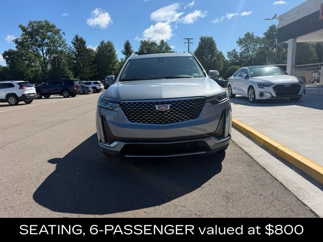 Used 2025 Cadillac XT6 Premium Luxury AWD/4WD image 3