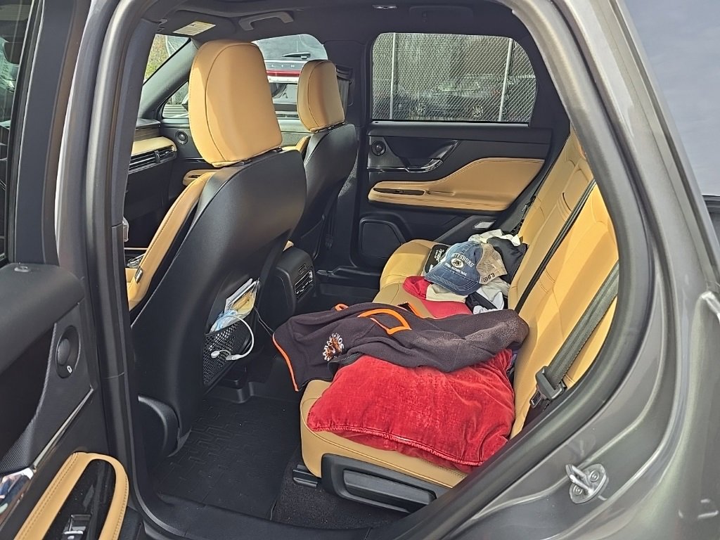 Used 2021 Lincoln Corsair Reserve image 8