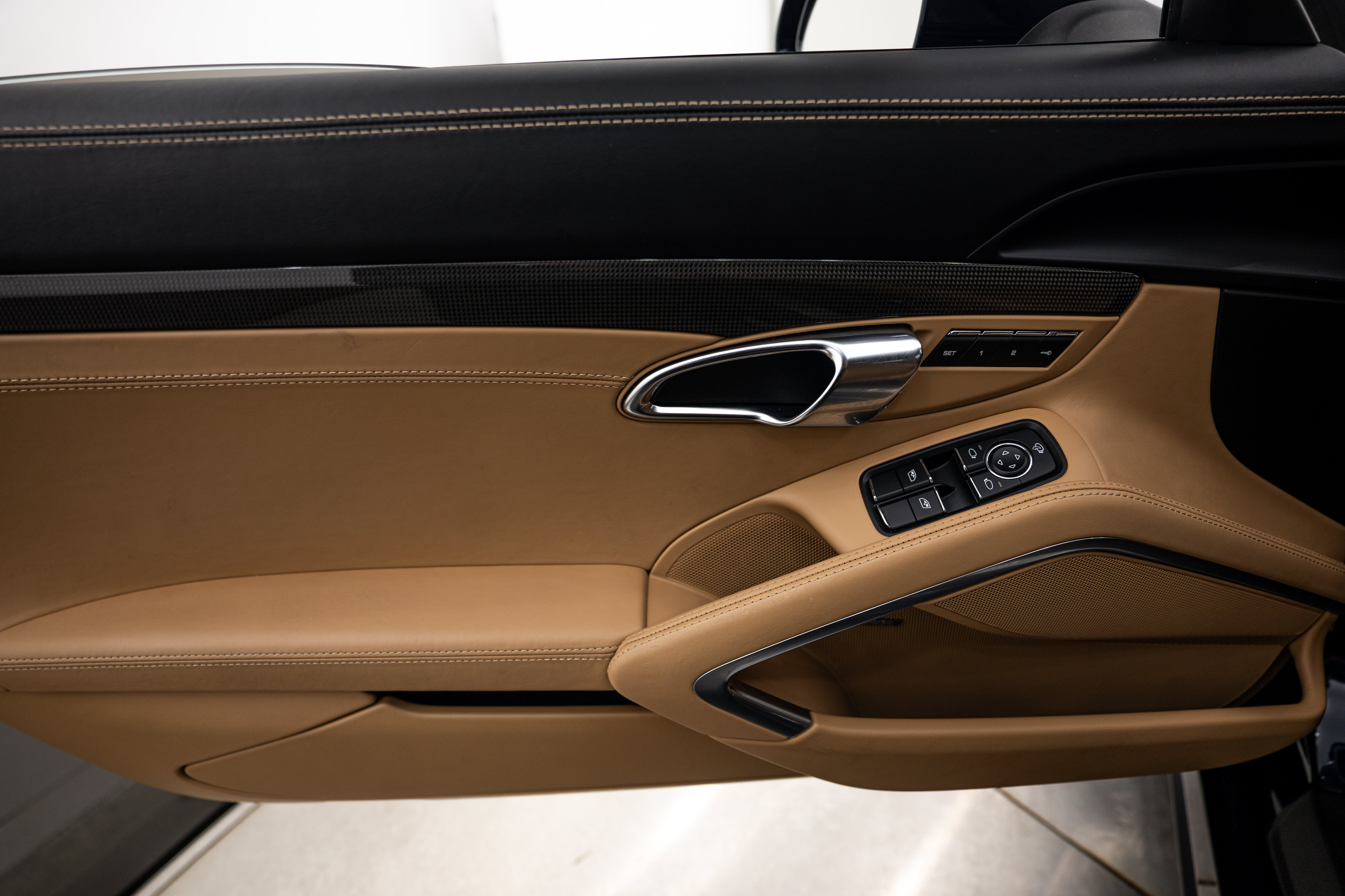 Certified 2019 Porsche 911 Turbo S AWD/4WD image 20