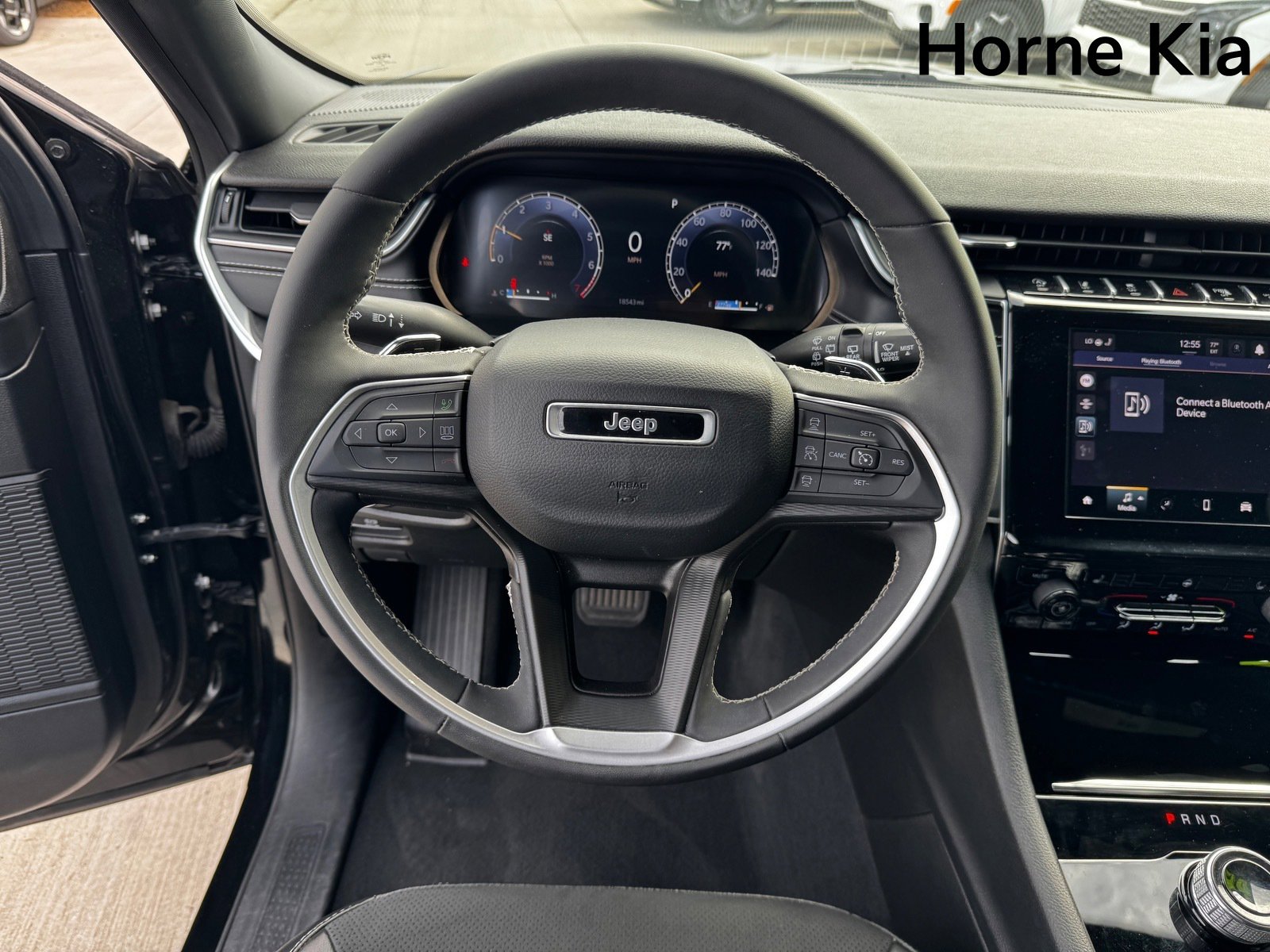 Used 2024 Jeep Grand Cherokee Altitude image 16