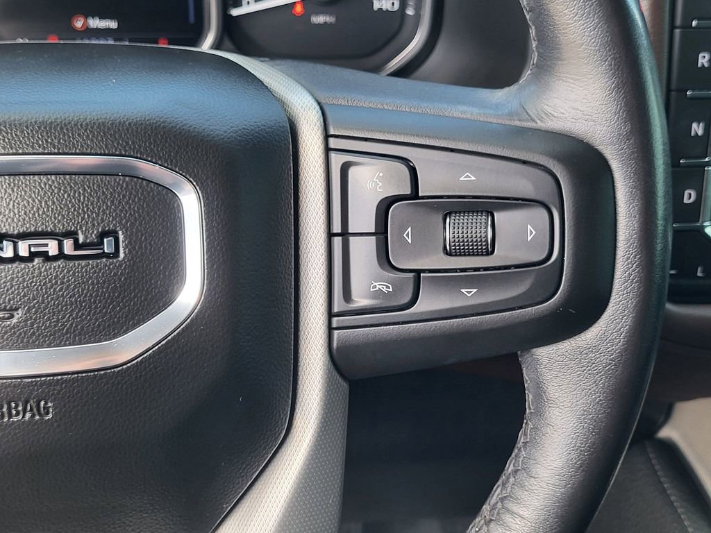 Used 2021 GMC Yukon Denali w/ Denali Premium Package image 15