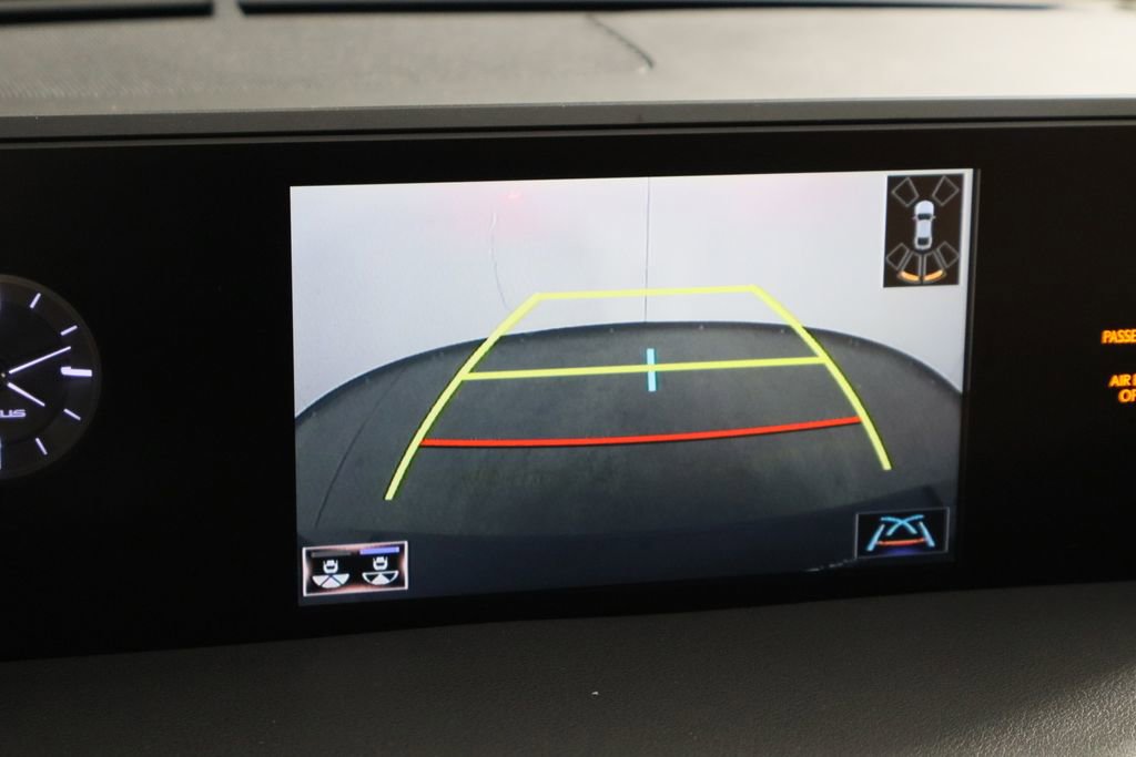 Used 2021 Lexus UX 200 w/ Accessory Package (Z1) image 35