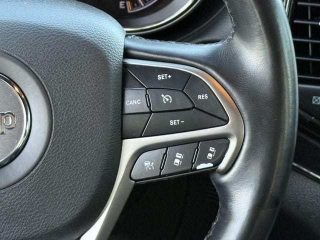 Used 2021 Jeep Grand Cherokee High Altitude AWD/4WD image 14