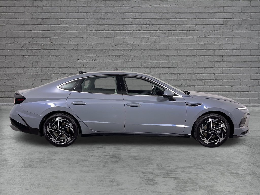 New 2026 Hyundai Sonata SEL FWD image 12