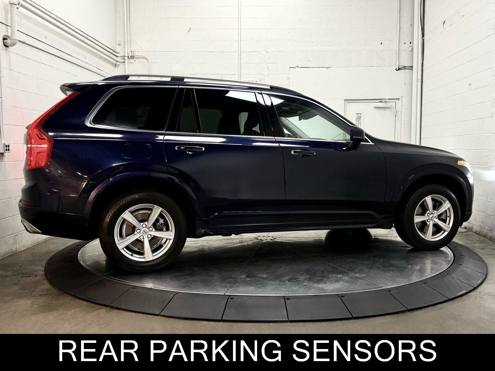 Used 2017 Volvo XC90 T5 Momentum w/ Vision Package FWD image 9