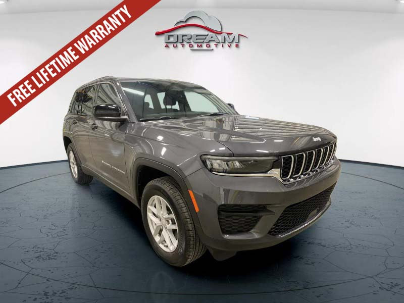 Used 2025 Jeep Grand Cherokee Laredo X w/ Luxury Tech Group I AWD/4WD image 1