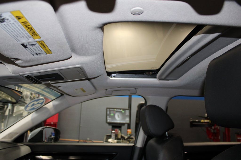 Used 2023 Honda CR-V EX-L image 39