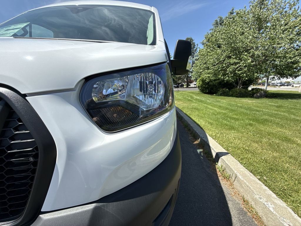 New 2025 Ford Transit 350 148 Medium Roof AWD image 4